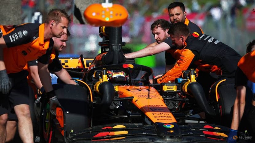 Norris turns tables on Piastri in final Imola practice