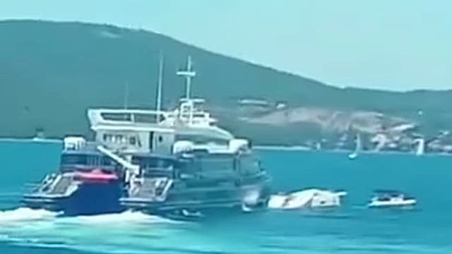 克罗地亚海域客船与游艇相撞 酿三死一失踪