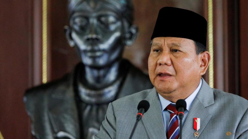 'Tidak boleh bisa disogok': Prabowo janjikan para hakim naik gaji