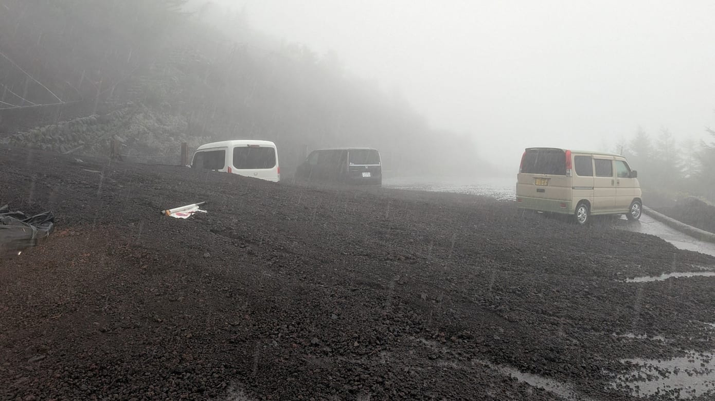 富士山发生山体滑坡  两登山客死亡