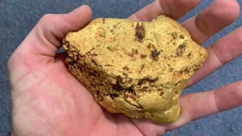 Tuah seorang lelaki Australia jumpa ketulan emas bernilai A$100,000 Tuah seorang lelaki Australia jumpa ketulan emas bernilai A$100,000