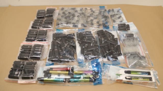 新规开跑后首个大规模取缔活动 肃毒局逮捕八名本地男女
