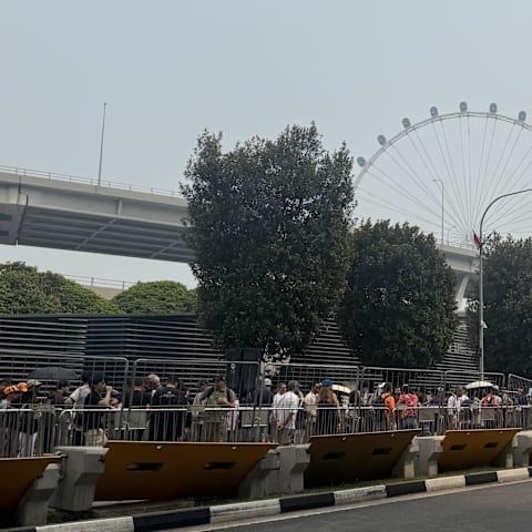 烟霾笼罩滨海湾 F1新加坡大奖赛及娱乐活动暂无调整