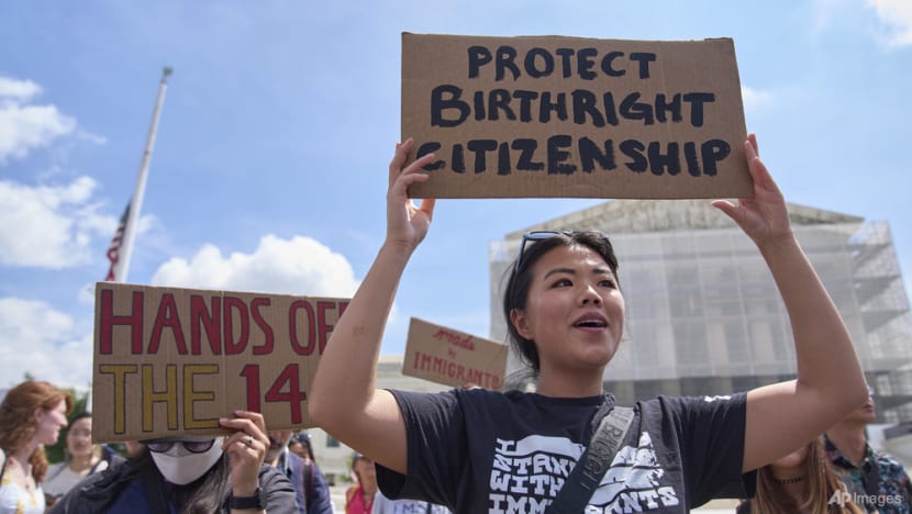US Supreme Court grapples with Trump bid to restrict birthright citizenship US Supreme Court grapples with Trump bid to restrict birthright citizenship