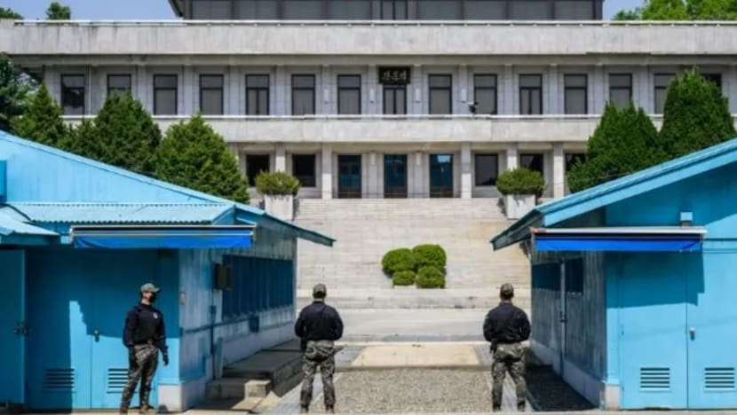 Askar AS yang sedang hadapi tindakan disiplin larikan diri ke Korea Utara Askar AS yang sedang hadapi tindakan disiplin larikan diri ke Korea Utara