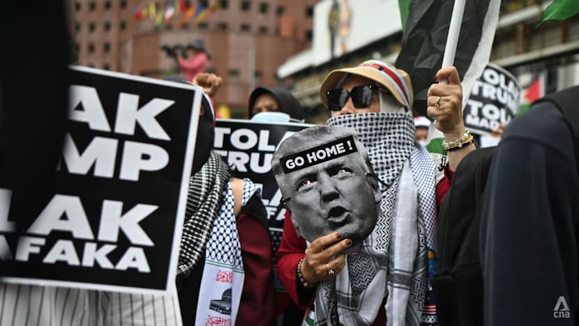 Hundreds in KL protest Trump’s attendance at ASEAN Summit 