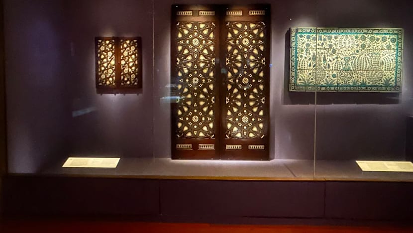 100 karya agung seni Islam dari Muzium Louvre dipamerkan di Singapura buat pertama kali