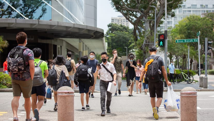 Singapore reports 8,940 new Covid-19 cases, 6 deaths 