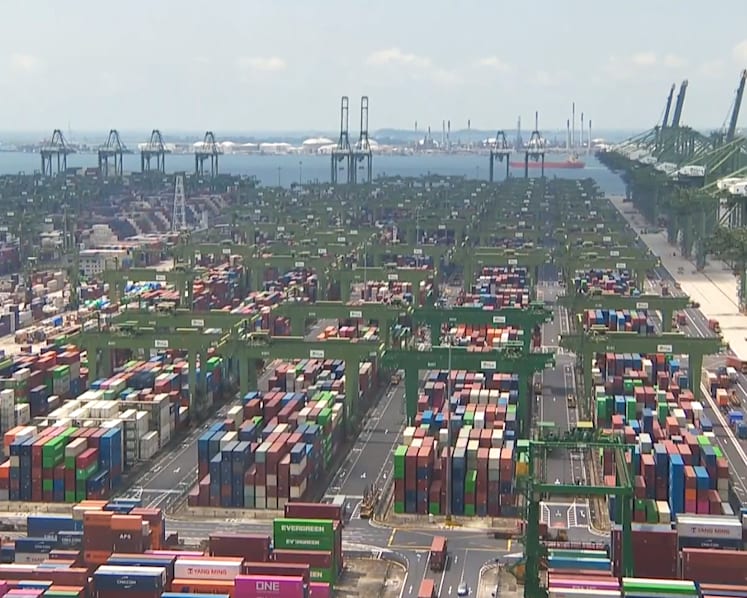 Singapore's key exports fall unexpectedly by 3.5% after three months of expansion