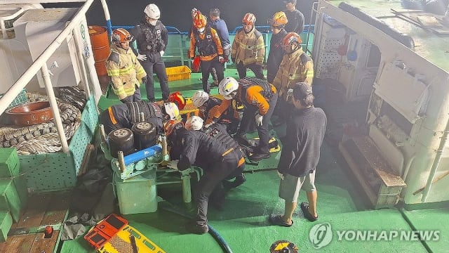 韩国济州岛海域发生沉船事故 两人身亡12人失踪