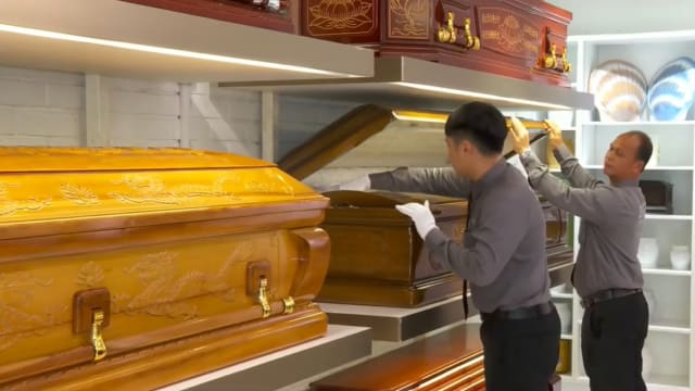 调查：面对亲人离世 消费者往往无法明智选择殡葬服务