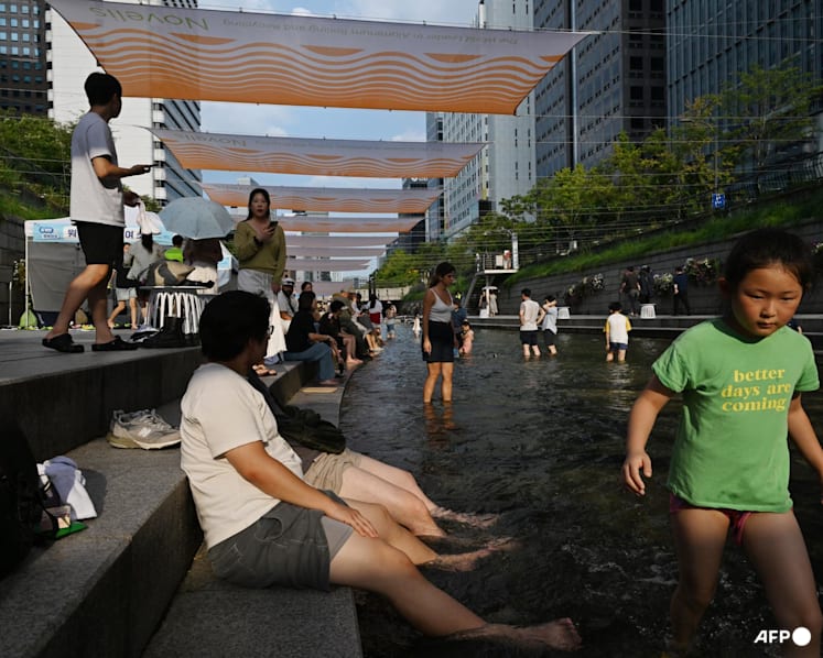 Record heatwave spreads across Korean peninsula, prompting emergency response