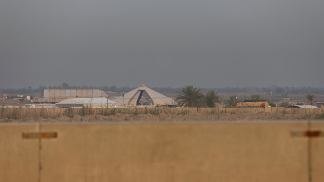 伊拉克军事基地爆炸一死八伤 储存弹药引发非空袭