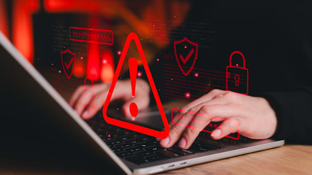 年底网购热潮掀诈骗风险 银行和电商与警方齐加强防范