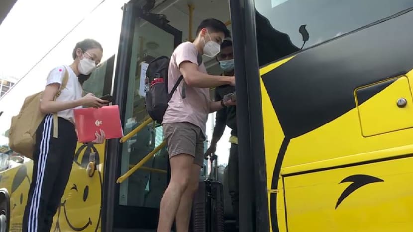 Tambang bas privet ke M'sia naik seganda semasa cuti panjang Hari Vesak