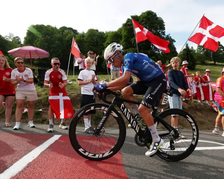 Movistar's Rubio out of Tour de France after Alpe d'Huez crash
