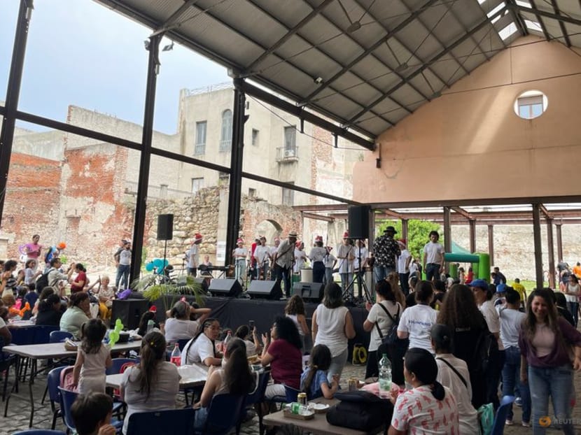 Uruguay's migrant population grows for first time in a century, driven by Venezuelans, Cubans 