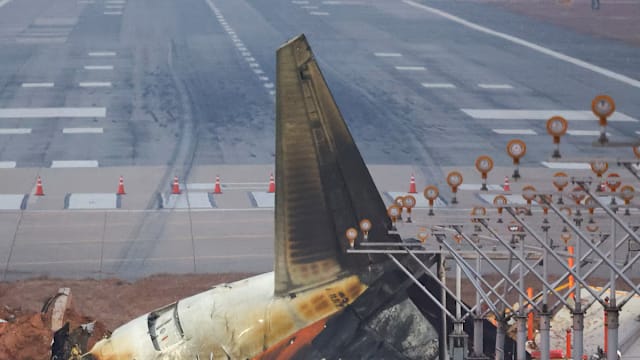 济州航空空难一周年 李在明悼念遇难者并致歉
