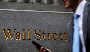 Tech stock shakeout clouds market ahead of economic data deluge