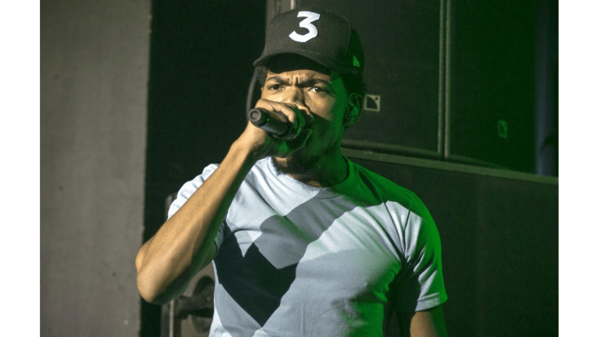 Chance the Rapper forced to eat vegetable after losing bet - 8days