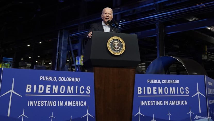 Why do so many Americans wrongly think the US is in a recession?
