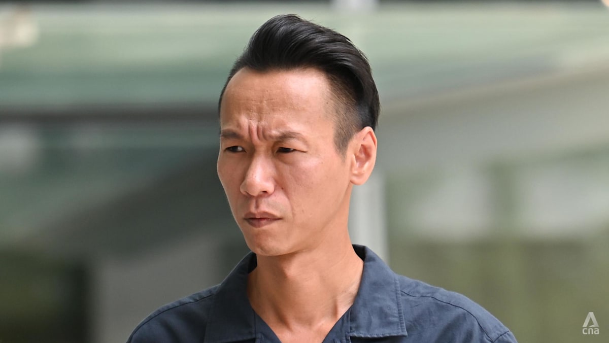 Man jailed after abruptly stopping car to confront, slap van driver who was using phone while driving