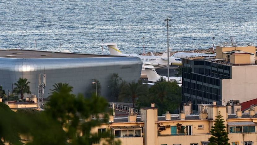 SpaceX and AI startup wealth fuels demand for private jets