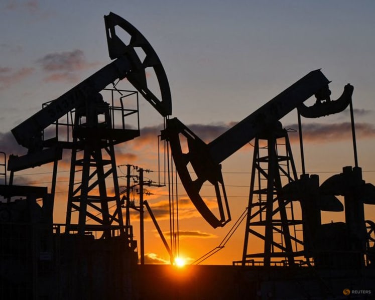 Oil prices surge on US-Iran attacks; tech shares fall