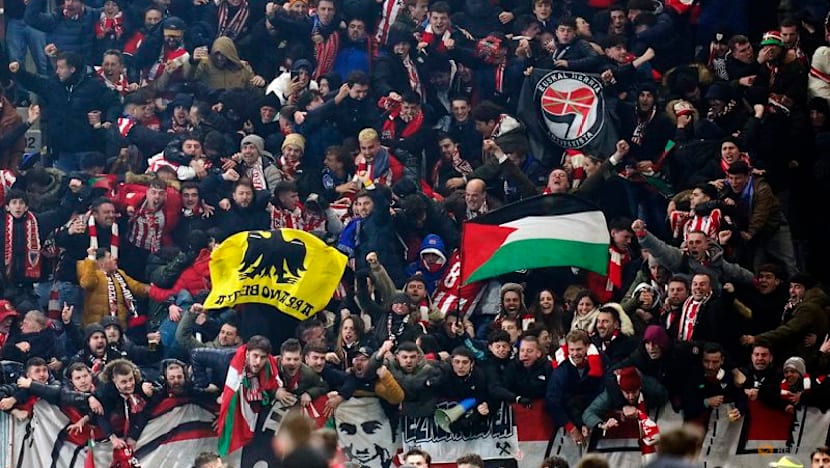 Athletic Bilbao fight back to beat Atalanta 3-2 and keep alive Champions League hopes