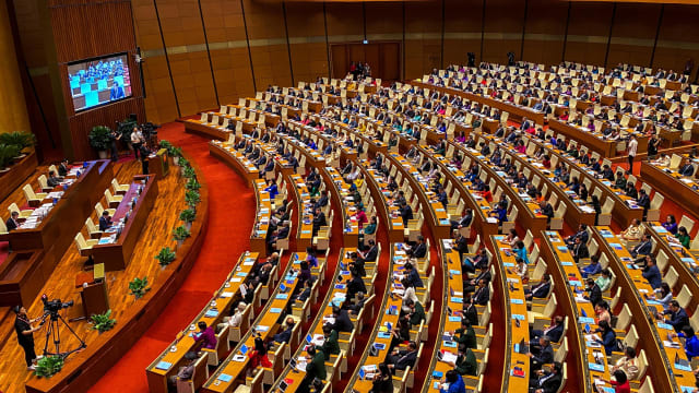 越南国会通过高层人事调动 10月推选新任国家主席