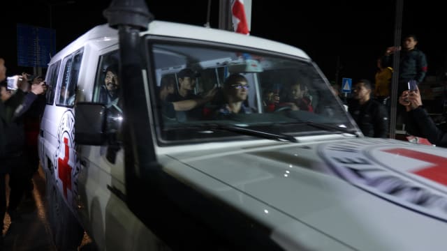 以巴临时停火协议第三天 哈马斯释放17名人质
