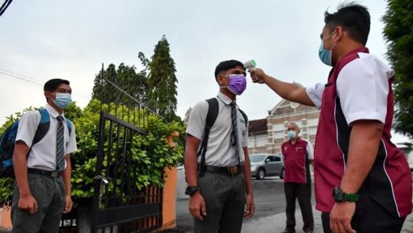 Pemakaian pelitup dalam kawasan sekolah di M'sia tidak lagi wajib
