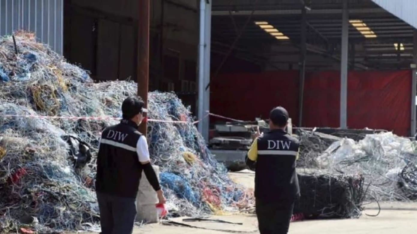 泰国查获秘密工业区 藏逾8000吨有毒废料