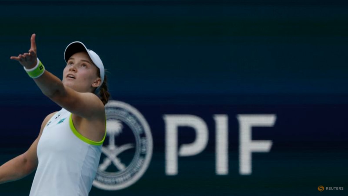 Rybakina rallies past Pegula to reach Miami semi-finals