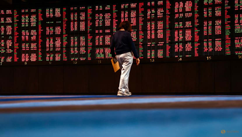 Foreigners turn net buyers of Asian bonds in October on improved growth outlook