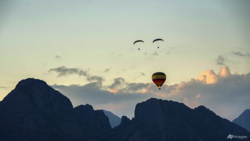 Eight dead in Brazil hot air balloon accident Eight dead in Brazil hot air balloon accident