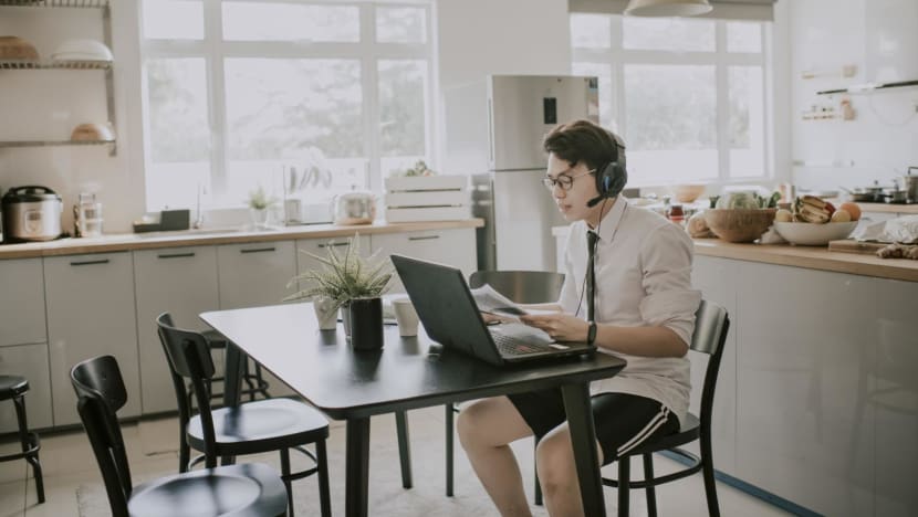 Commentary: The work-from-home revolution is harming younger workers Commentary: The work-from-home revolution is harming younger workers
