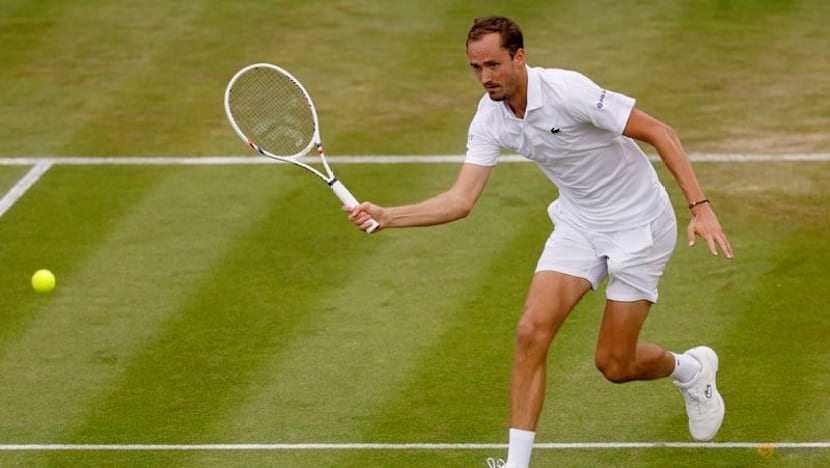 Medvedev labours into Wimbledon third round
