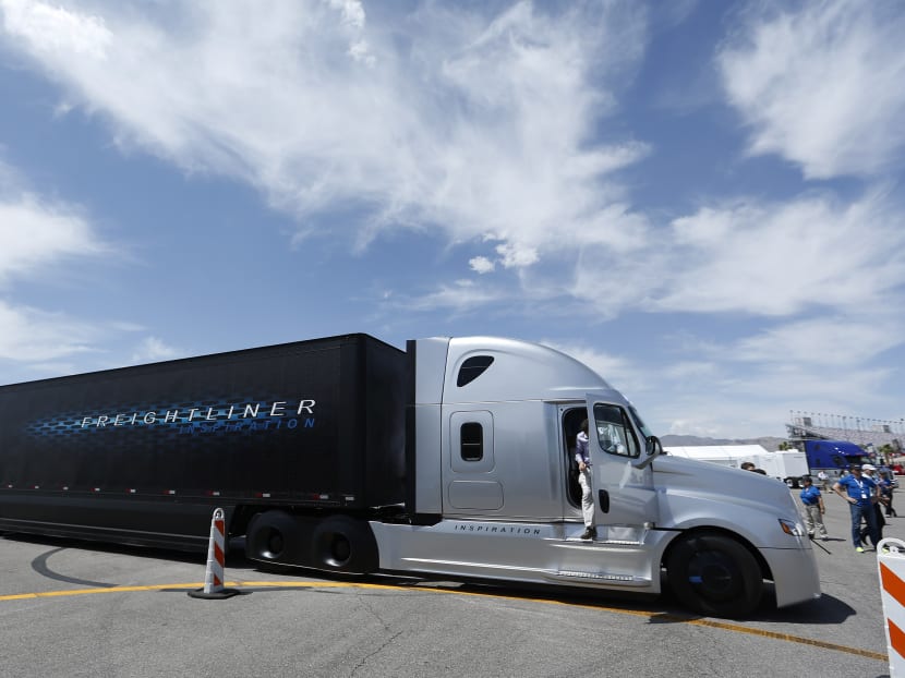 The first self-driving vehicle you see may have 18 wheels