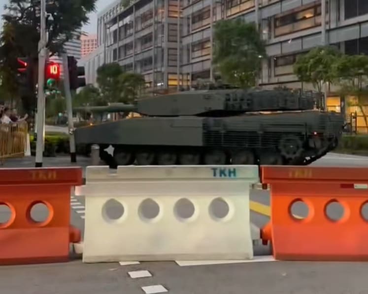 NDP tank that hit traffic light: MINDEF says technical fault was the first in its Leopard 2SG fleet