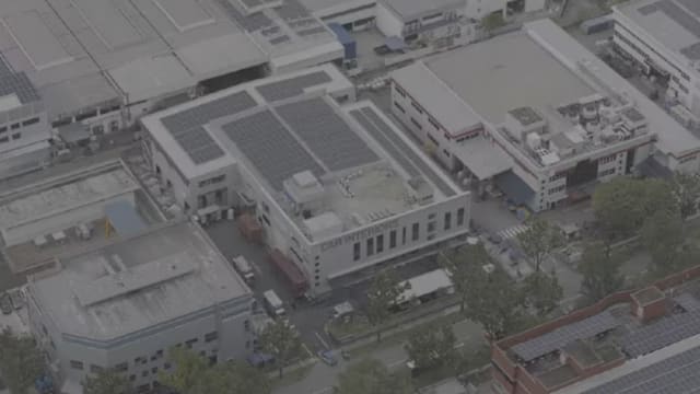 擅飞无人机还拍摄受保护军事区 摄影师罚款1万5000元