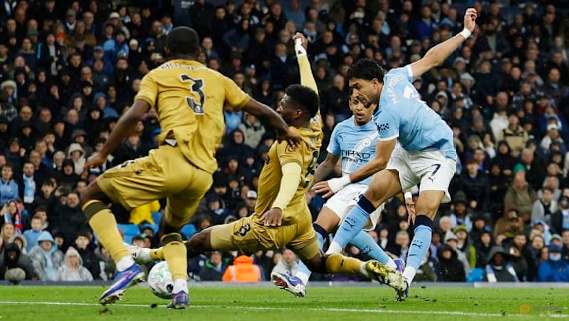 City slice Arsenal's league lead to two points with 3-0 win over Palace