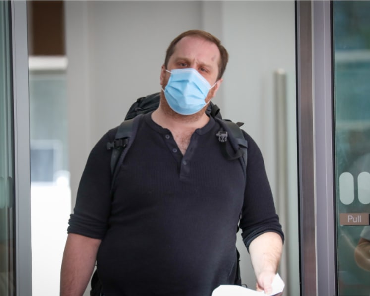 Foreign journalist fined for illegal freelancing with news publishers