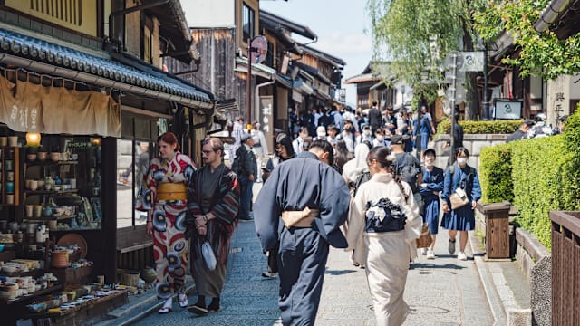 受高市早苗涉台言论影响 中国旅行社停售日本游