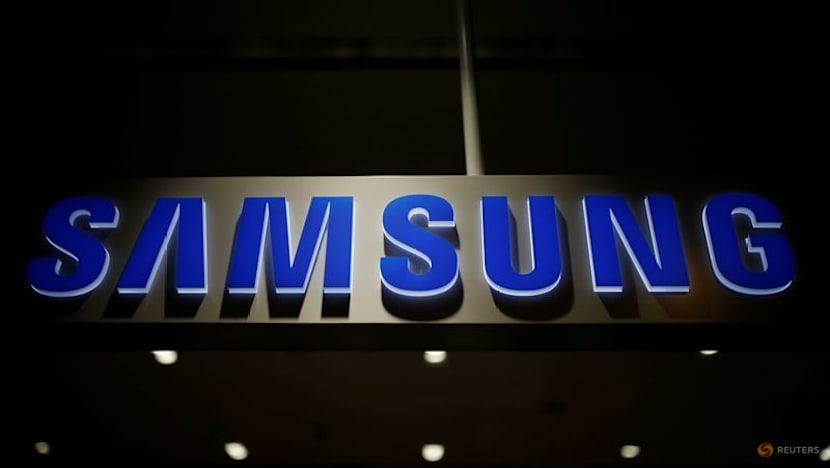 Samsung Electronics considers share buyback for stock bonuses, details undecided
