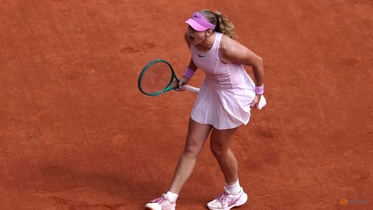 Andreeva dismisses Kostyuk to reach French Open final