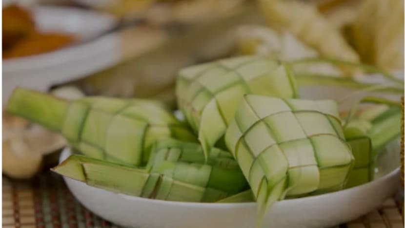 Kenapa ketupat jadi sajian setiap Lebaran? Kenapa ketupat jadi sajian setiap Lebaran?