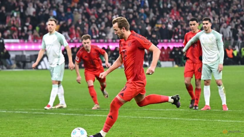 Leaders Bayern ease past Werder 3-0 for seventh straight league win