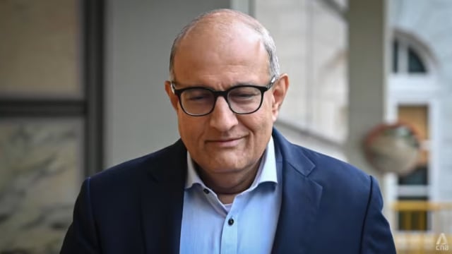 审前第二次交锋续审 前交通部长易华仁再出庭 