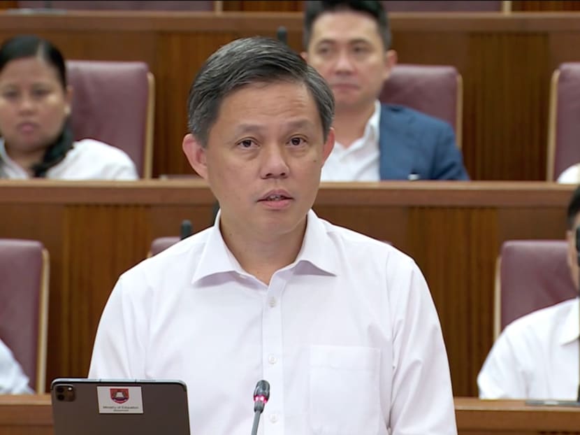 Civil servants cannot retain gifts worth over S$50, same 'spirit' applies to political office holders: Chan Chun Sing Civil servants cannot retain gifts worth over S$50, same 'spirit' applies to political office holders: Chan Chun Sing
